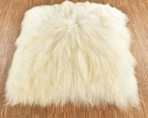 Lambskin cushion white 80 x 80 cm