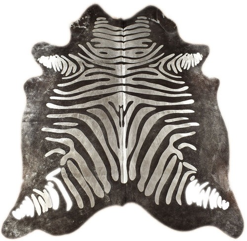Kuhfell Zebra schwarz mit Silber Prägung 220 x 180 cm