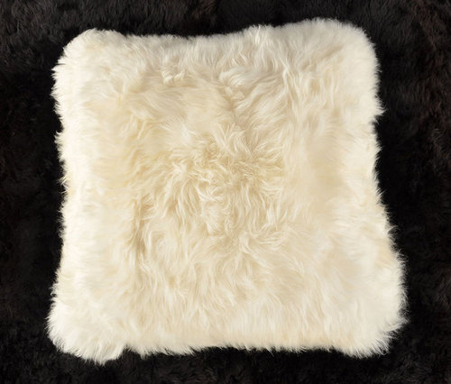 Lambskin cushion natural white 45 x 45 cm